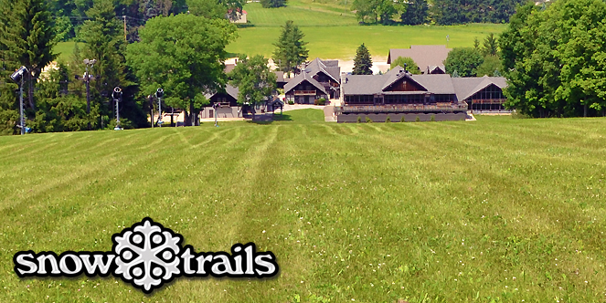 Off-Season Lodge-Green