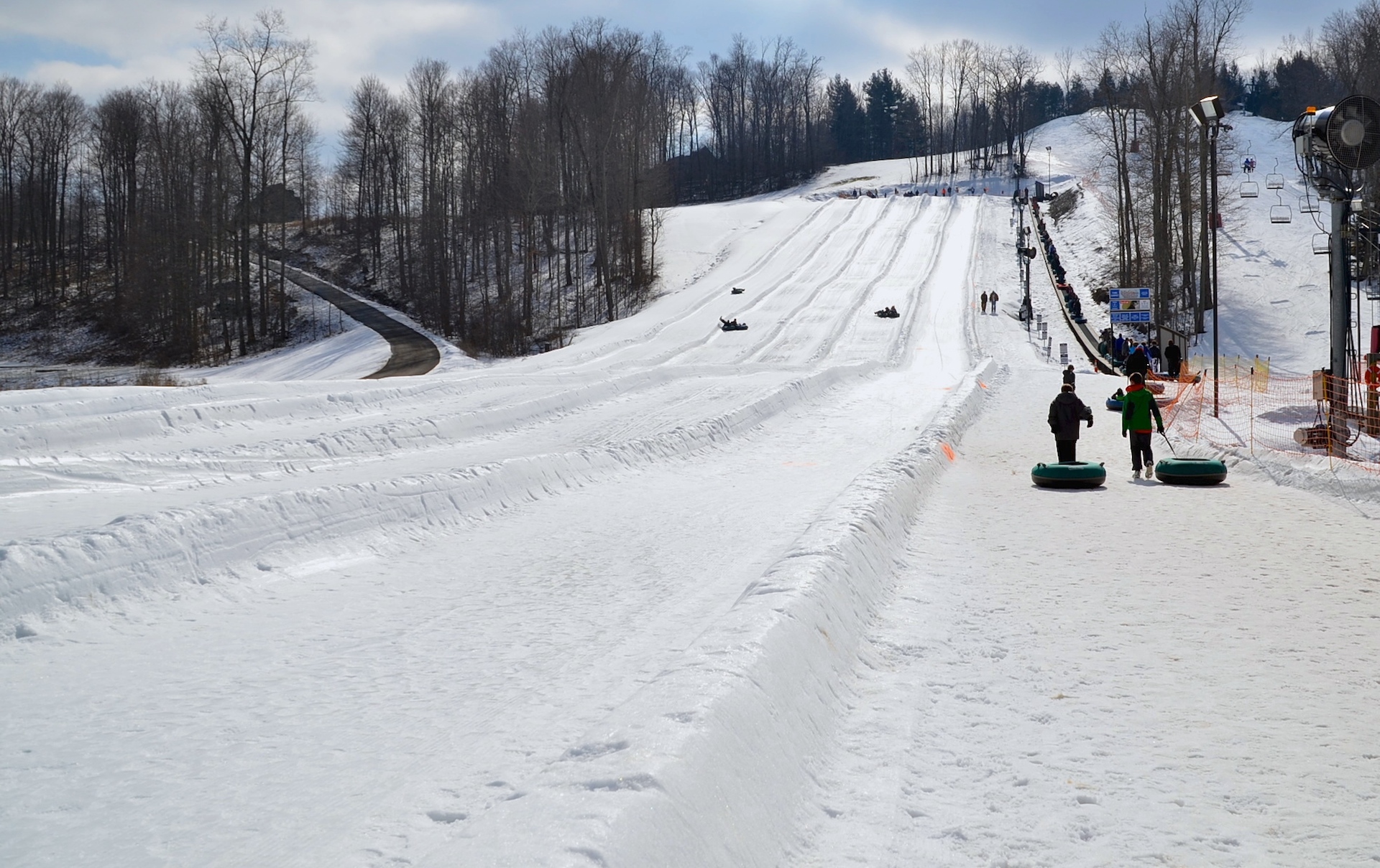 Vertical-Descent-Tubing-Park-Snow-Trails