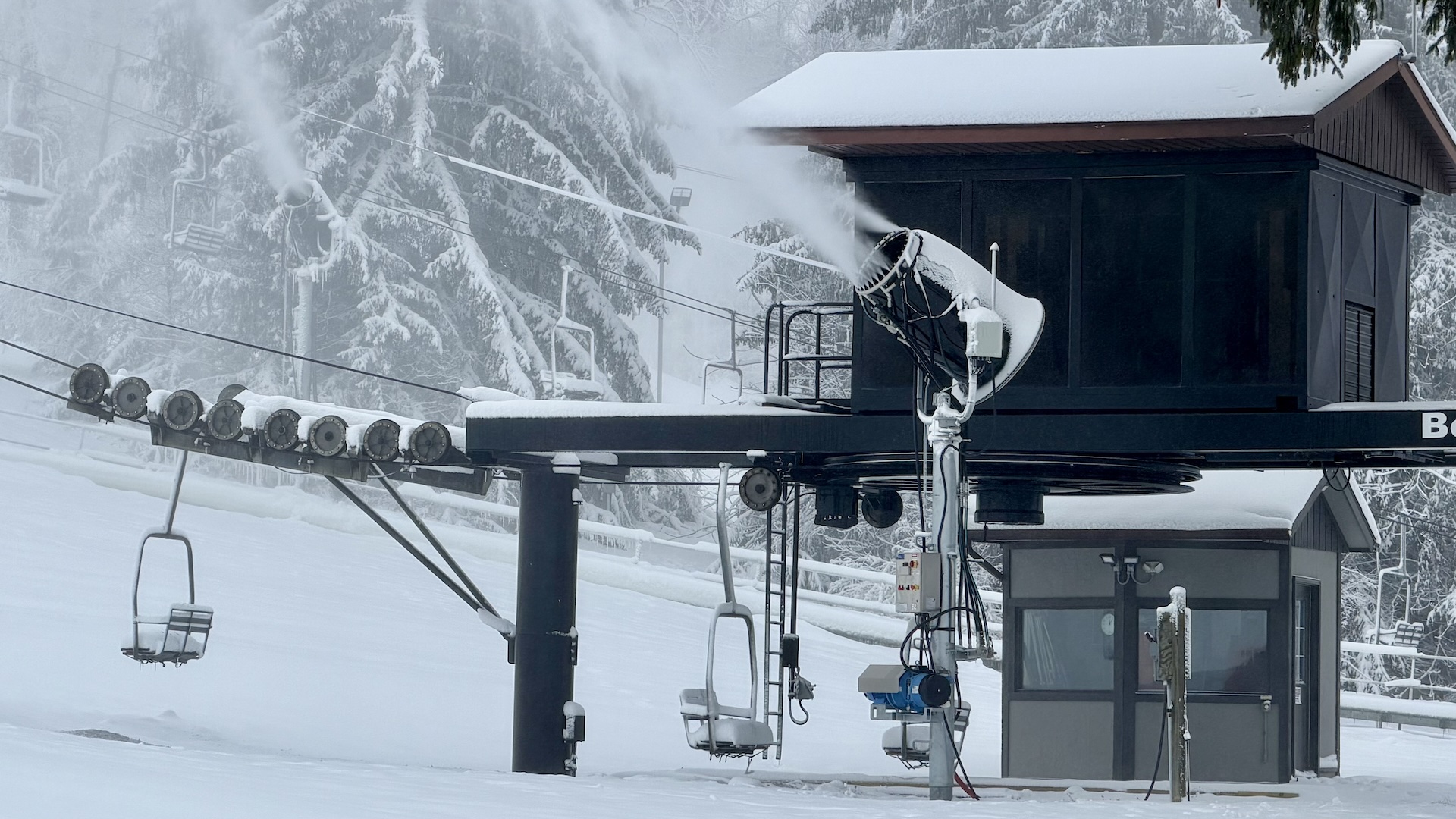First Snowmaking Campaign Continues of 65th Winter Season at Snow Trails Mansfield, Ohio