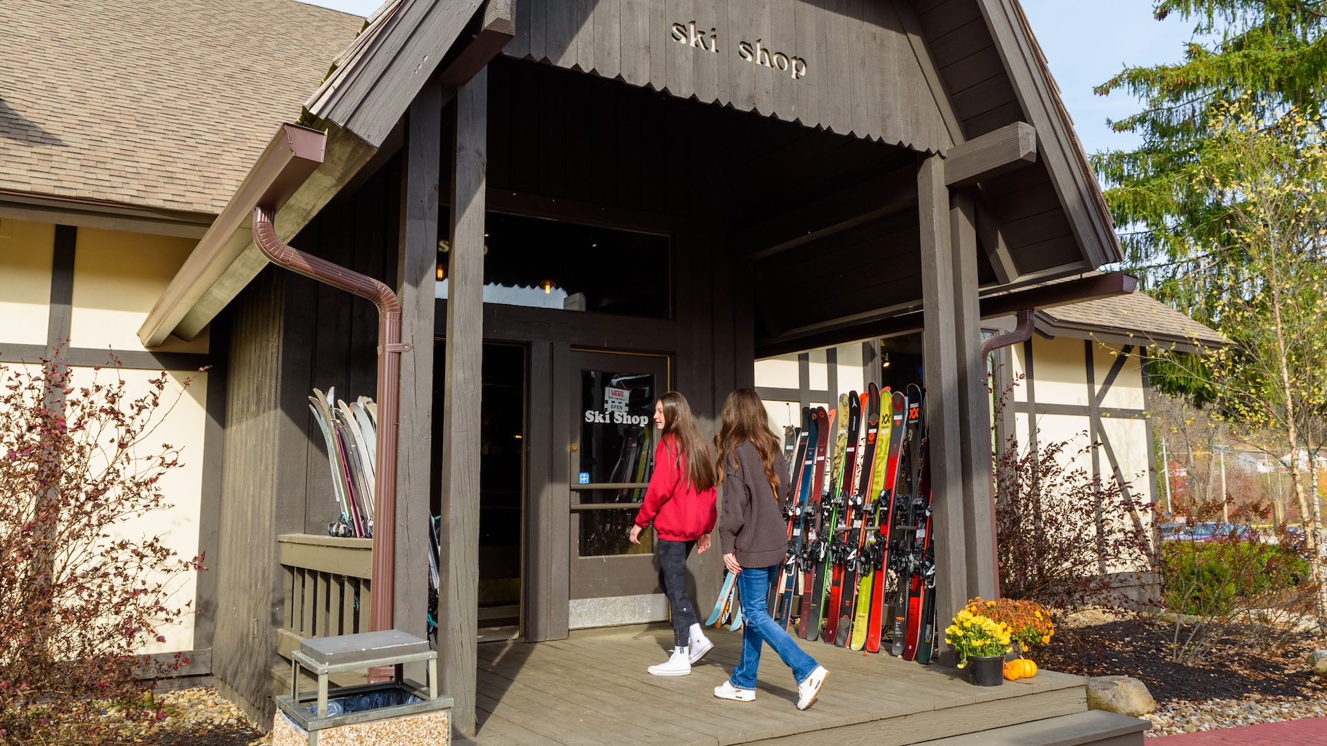 Snow-Trails-Ski-Shop_Fall-Pre-Season-Sale_Ohio