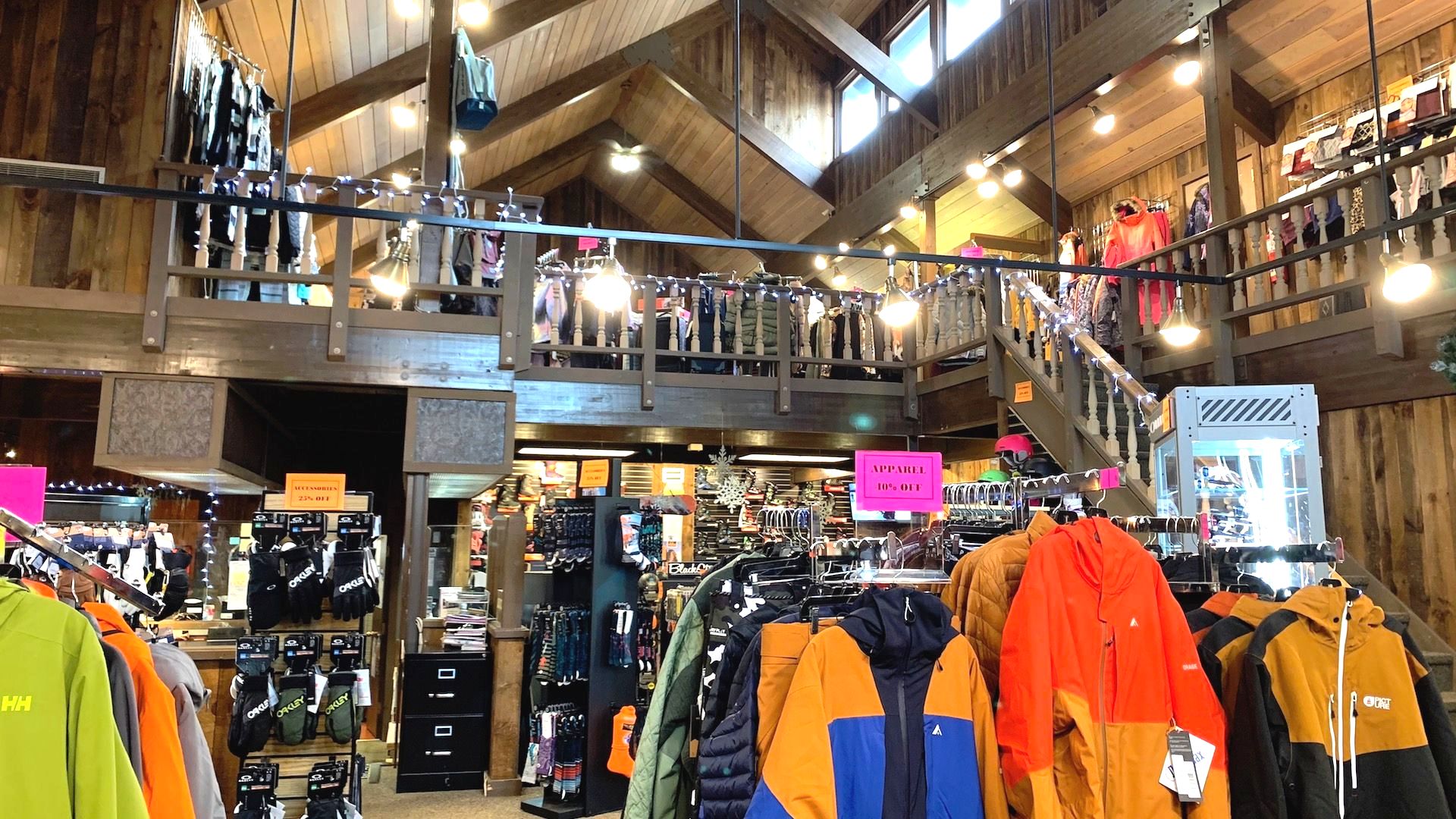 OUR SKI SHOP
