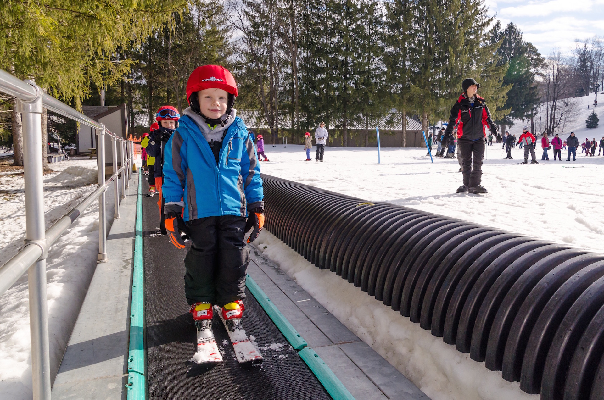 Snow Trails Never Ever Slope Conveyor Carpet Lift